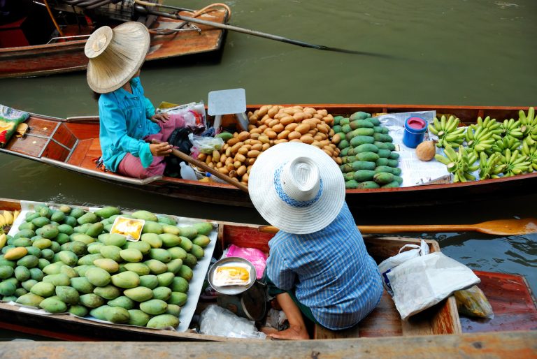 Thailand with Kids: A Trip to a Floating Market | Our Whole Village